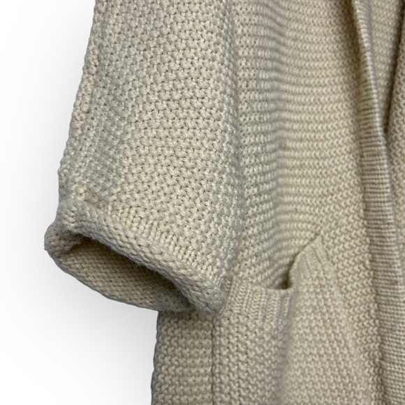 The Skinny x Jillian Harris O/S Chunky Knit
Oversized Slouchy Erinn Cardigan - Picture 6 of 10